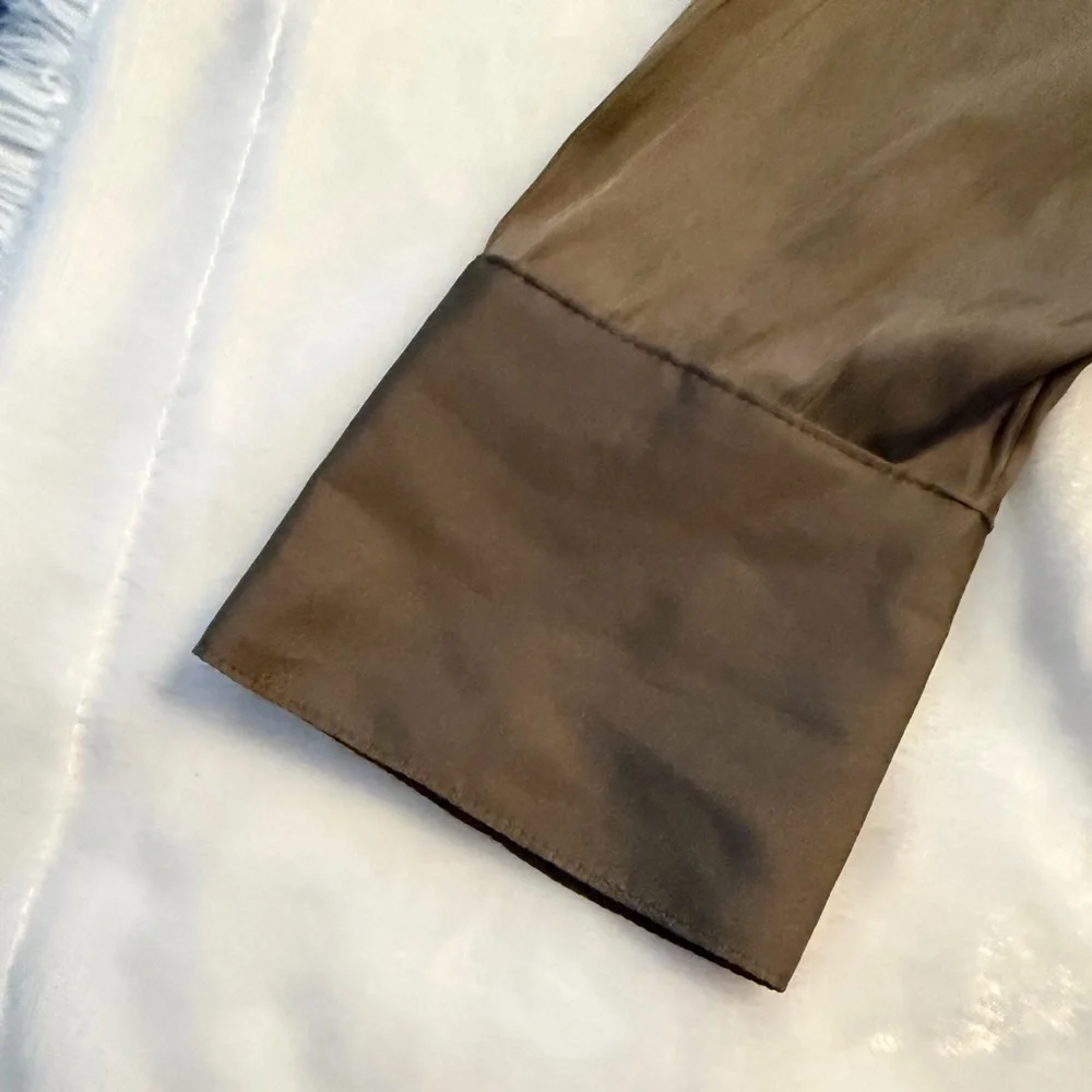 Old Navy Olive Green Women's Button-Up Top - Picture 6 of 10